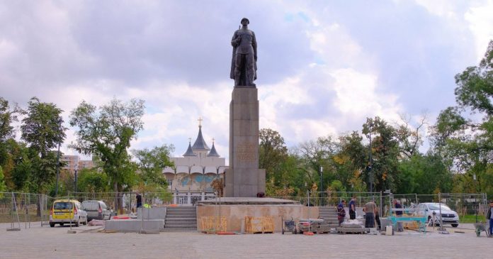 Parcul 1 Decembrie, verificat de Primărie. Penalități de sute de mii de lei Parcul 1 Decembrie, verificat de Primărie. Penalități de sute de mii de lei