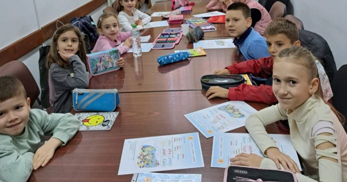 Se prelungește înscrierea la meditații gratuite la română, matematică și engleză