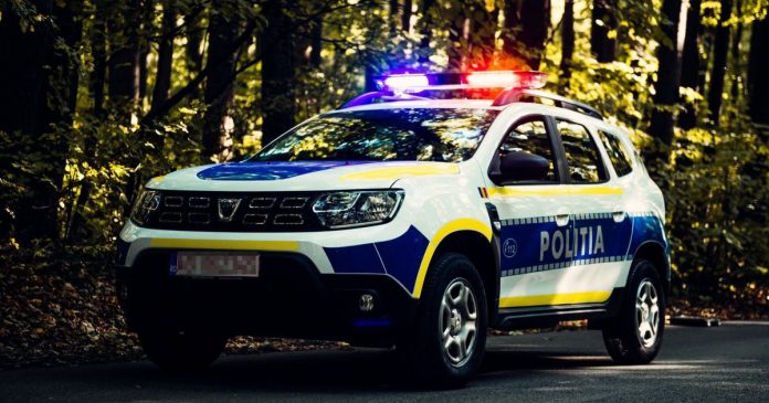 Șofer fără permis după depășire ilegală în fața poliției. Instanța a anulat pedeapsa